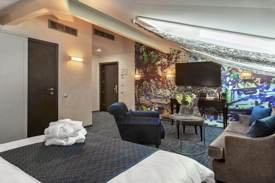 Hotel REGUL Room Superior Image 3